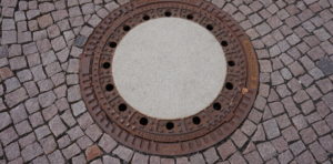 Manhole coverDSC00968